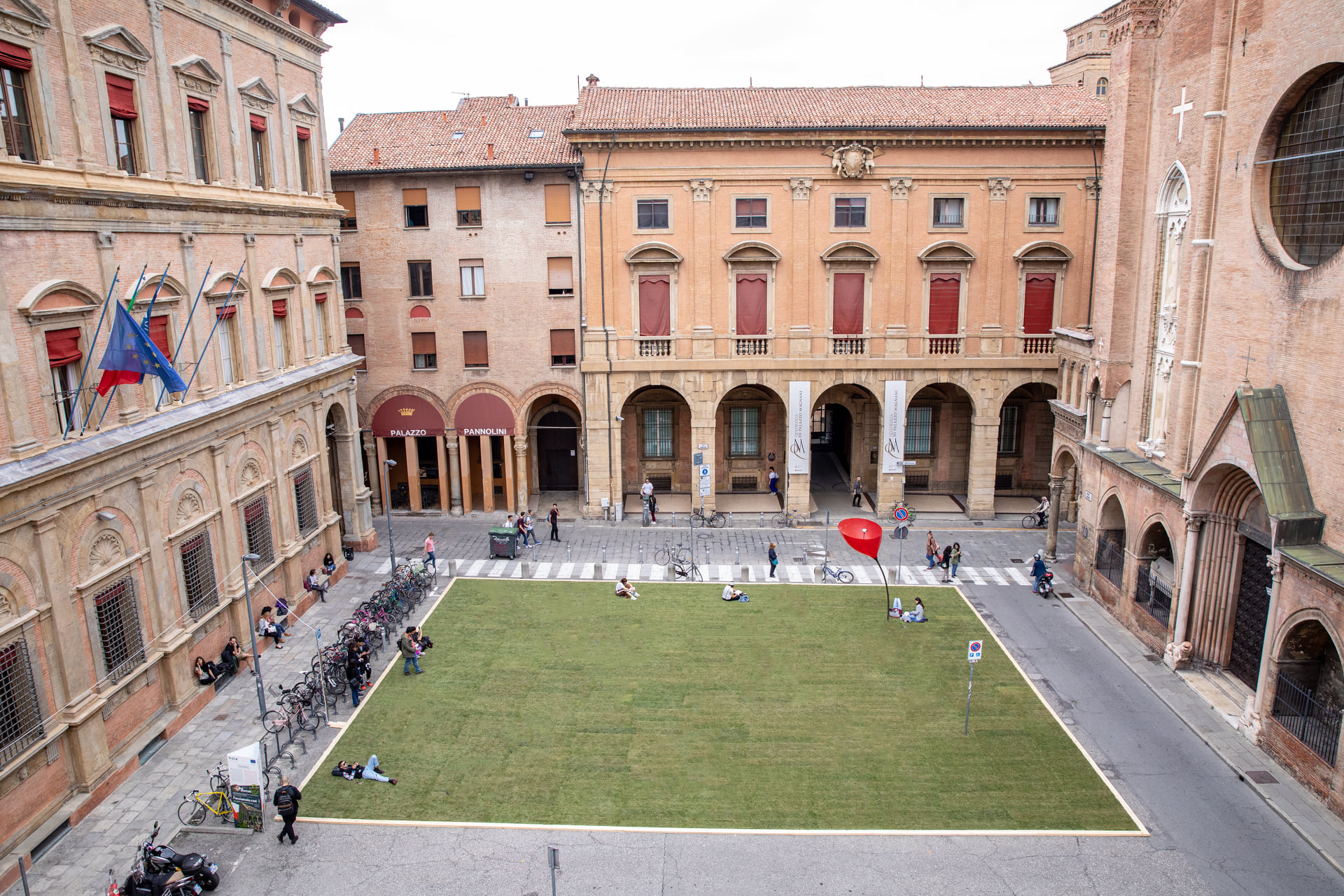 FOTO PIAZZA ROSSINI