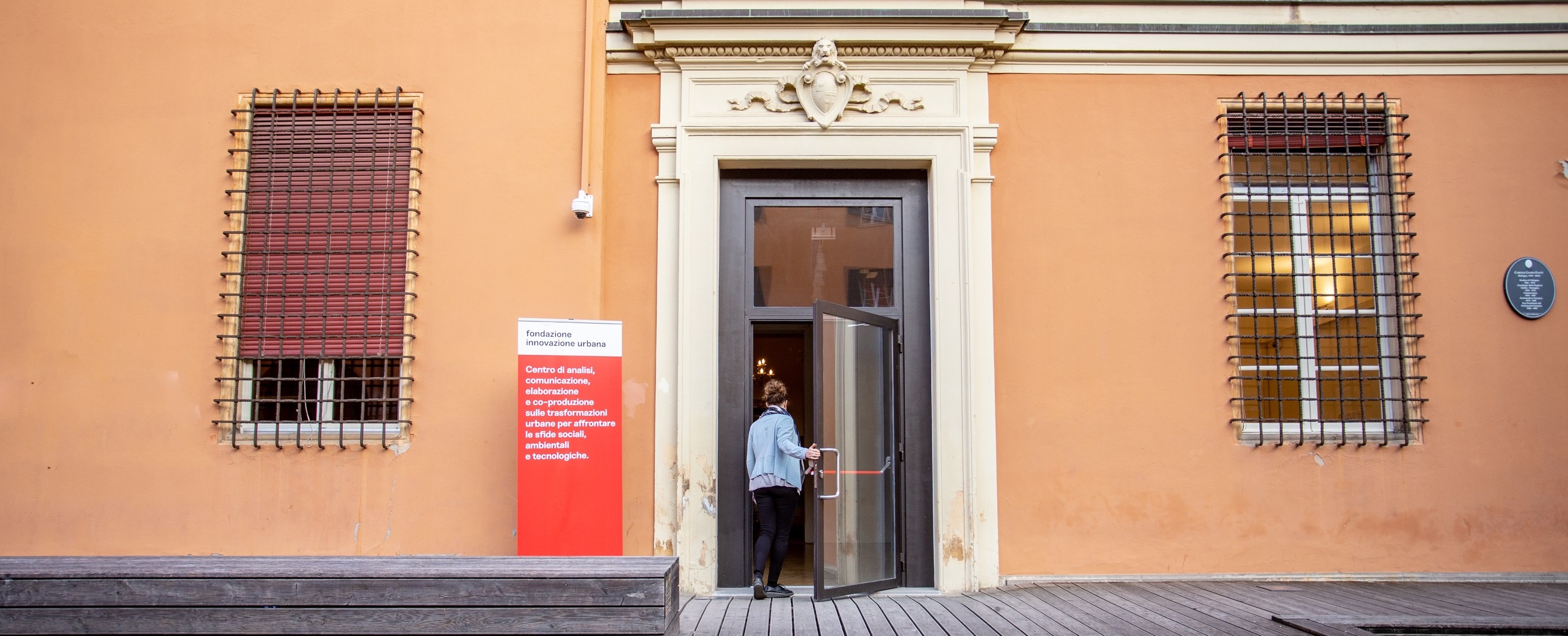 porta d'entrata dal cortile Guido Fanti